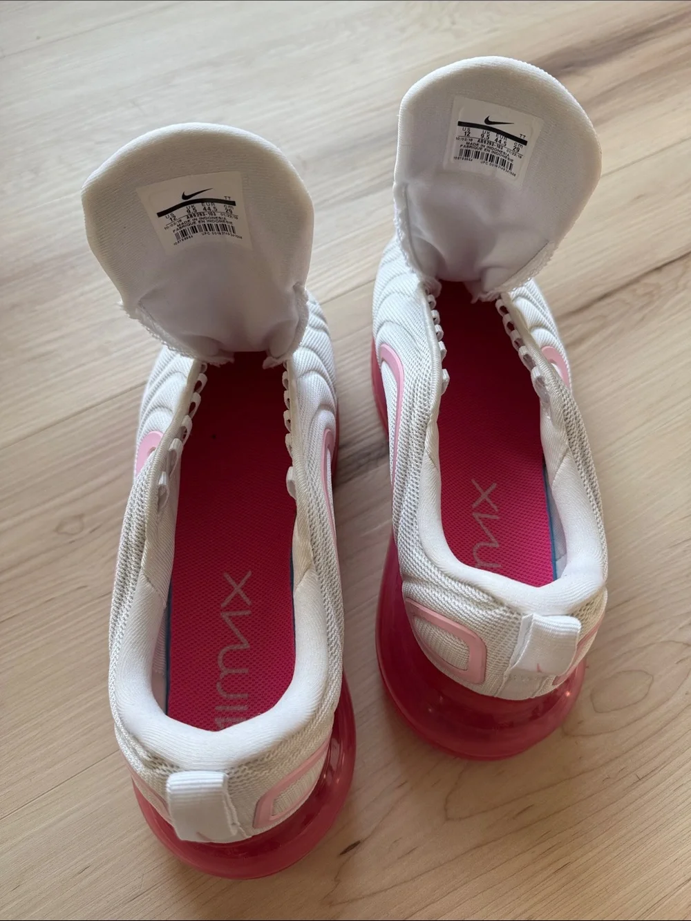 Nike Air Max 720 Pink Rise Sneakers